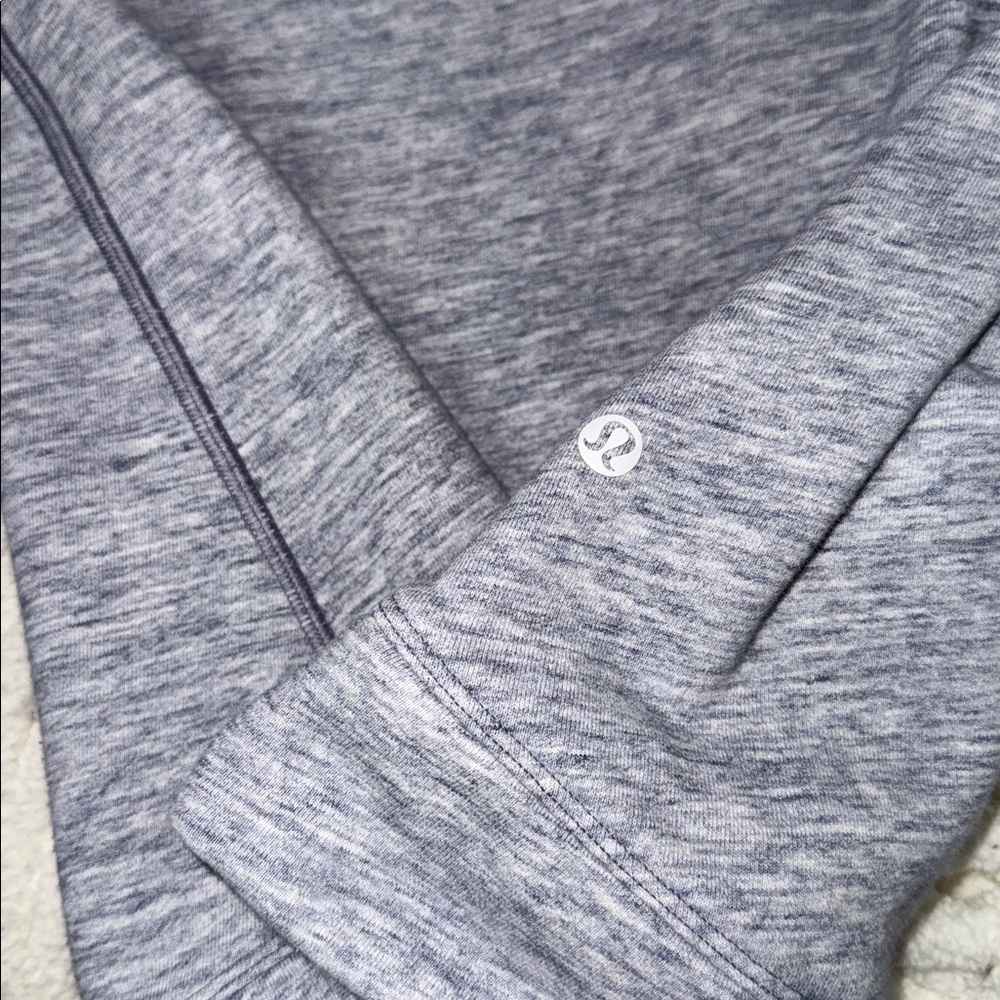Lululemon Crew Neck - Picture 4 of 4